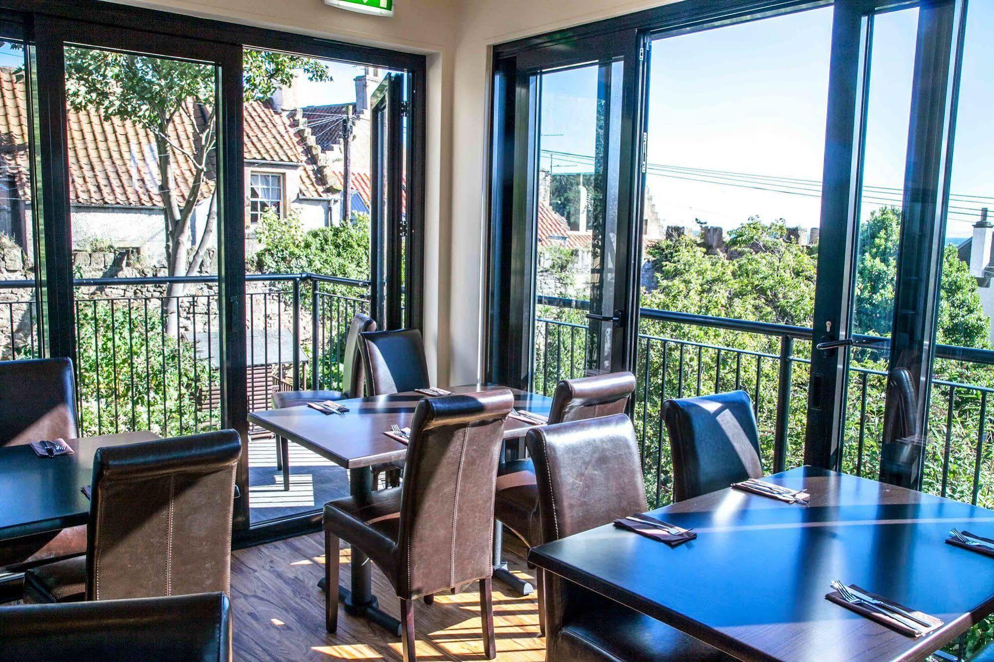 The Bank Hotel Anstruther Bagian luar foto
